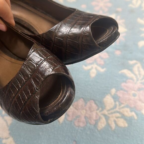 *Victor Alfaro* Sz 7.5 Croc Tortoise Brown Peep-Toe Leather Heels Pumps - Picture 3 of 7